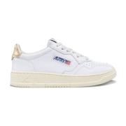 Autry Vintage-inspirerad Lädersneaker i Vit/Guld White, Dam