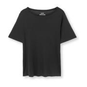 Mads Nørgaard Enkel Svart Tencel T-shirt Black, Dam