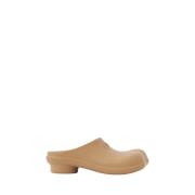 MM6 Maison Margiela Bruna Gummisandaler med Präglat Logotyp Brown, Dam