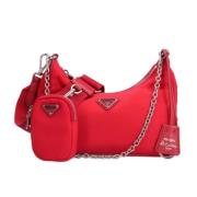 Prada Vintage Pre-owned Nylon prada-vskor Red, Dam