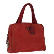 Prada Vintage Pre-owned Nylon handvskor Red, Dam