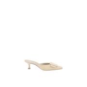 Manolo Blahnik Raffia Almond Toe Pumps med präglad spänne Beige, Dam