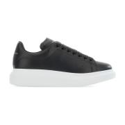 Alexander McQueen Stiliga Sneakers för en Trendig Look Black, Dam