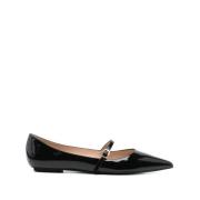 Stuart Weitzman Svarta platta skor Elegant stil Black, Dam