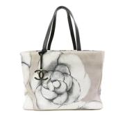 Chanel Vintage Pre-owned Canvas totevskor Gray, Dam