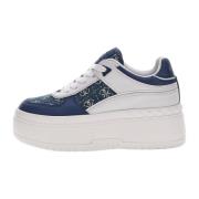 Guess Blå denim sneakers med hög platå Blue, Dam