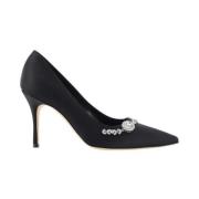 Manolo Blahnik Pärldekorerade silkesatinpumps Black, Dam