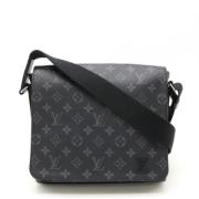 Louis Vuitton Vintage Pre-owned Canvas crossbodyvskor Black, Herr