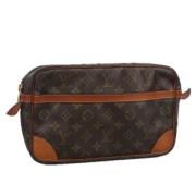 Louis Vuitton Vintage Pre-owned Canvas kuvertvskor Brown, Dam