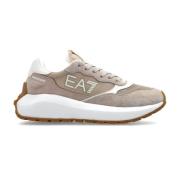 Emporio Armani EA7 Sneakers med logotyp Beige, Dam