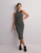 Only - Svart - Onlbelfast Stripe S/L Mididress Jrs