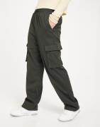 Only - Grön - Onlcashi Cargo Pant Wvn Noos