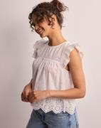 Only - Vit - Onlsilla S/L Frill Top Wvn Noos