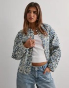 Only - Blå - Onlhallie Quilted Jacket Otw Noos