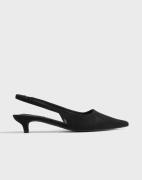Nelly - Svart - Kitten Heel Slingback