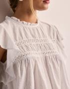 Vero Moda - Vit - Vmtrine Sl Lace Top Wvn Ga Noos