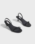 Nelly - Svart - Simplicity Strap Heel