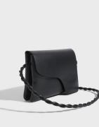 ATP ATELIER - Svart - Duronia Nappa Mini Crossbody Bag