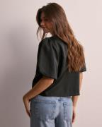 Neo Noir - Svart - Aska Dull Satin Blouse
