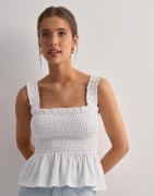 Nelly - Vit - Cute Smock Top