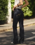 Nelly - Blå - Mid Waist Perfect Bootcut Jeans