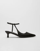 Nelly - Svart - Side Cut Pointy Heel