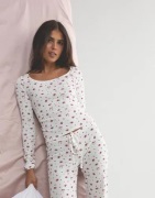 Nelly - Röd - Cute Print LS Top