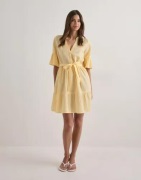 Vero Moda - Gul - Vmelena 2/4 Short Dress Wvn