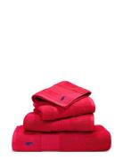 Ralph Lauren Home Player Bath Towel Röd