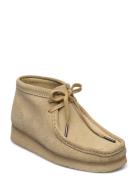 Clarks Originals Wallabee Boot. D Beige