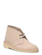 Clarks Originals Desert Boot. Beige