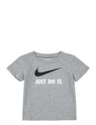 Nike Nike "Just Do It" Tee Grå