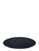 Aida Raw Nordic Black - Round Dish 34 Cm 1 Pcs Svart