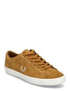 Fred Perry Baseline Suede Brun