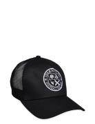 Lyle & Scott Football For All Trucker Cap Svart