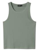 LMTD Nlfhinaja Crop Solid Tank Top Grön
