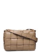 Noella Brick Bag Beige